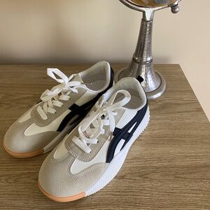 👟 Kulavo Vintage-Inspired Sneakers – Size 38 / US 7–7.5 👟